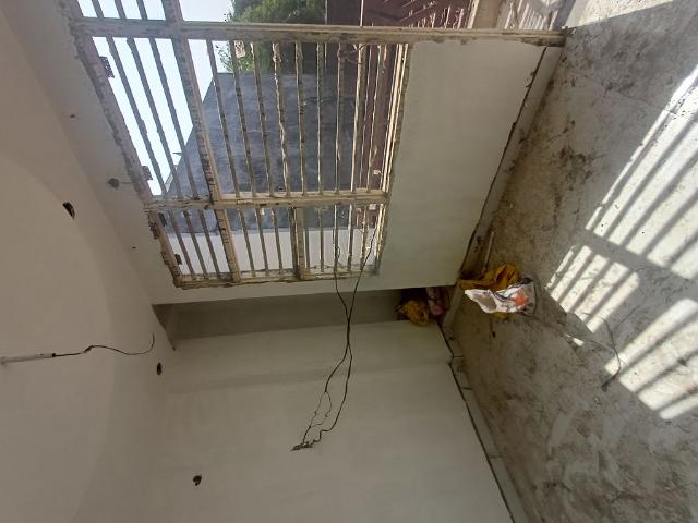Resale | 4 BHK + Servant Room 50 Sq.Yd. Independent House in Palla