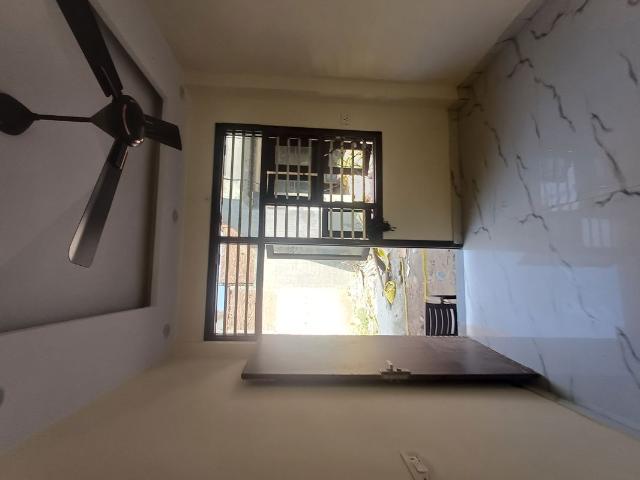 Resale | 4 BHK + Servant Room 50 Sq.Yd. Independent House in Palla