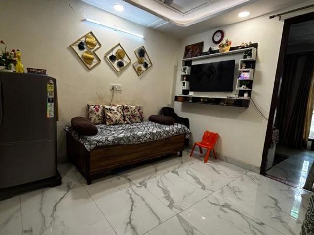 Resale | 4 BHK + Servant Room 60 Sq.Yd. Independent House in Badarpur