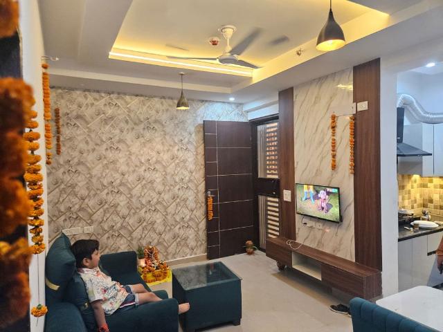 Resale | 4 BHK + Study Room 1795 Sq.Ft. Apartment in Prateek Grand City
