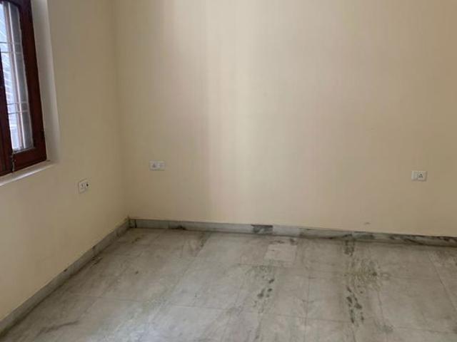 Resale | 4 BHK + Study Room 1800 Sq.Ft. Apartment in Madhur Jivan Apartment