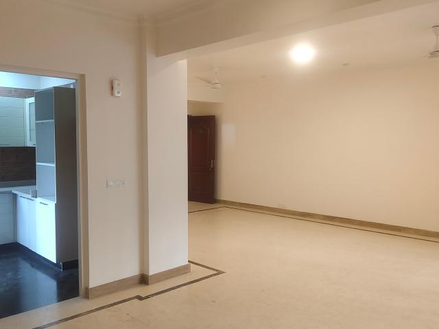 Resale | 4 BHK + Study Room 1800 Sq.Ft. Apartment in Rudra Vigyan Vihar