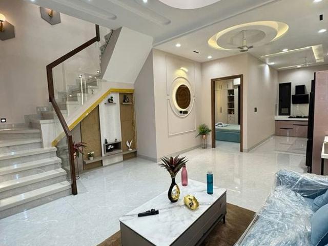 Resale | 4 BHK + Study Room 225 Sq.Mt. Independent House in Sector 12