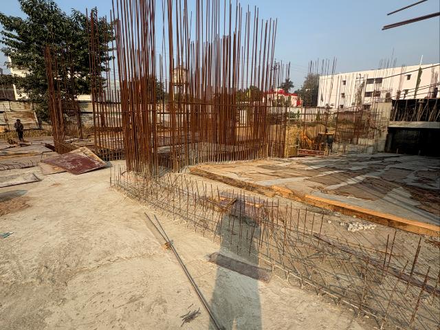 Resale | 4 BHK + Study Room 2600 Sq.Ft. Apartment in Vrindavan Yojna