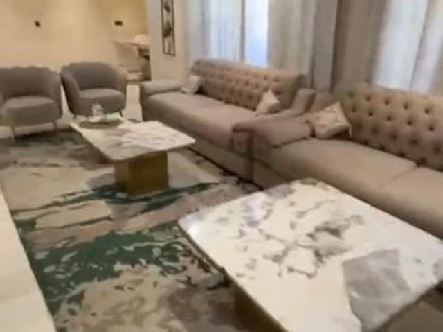 Resale | 4 BHK + Study Room 2900 Sq.Ft. Apartment in Experion Capital
