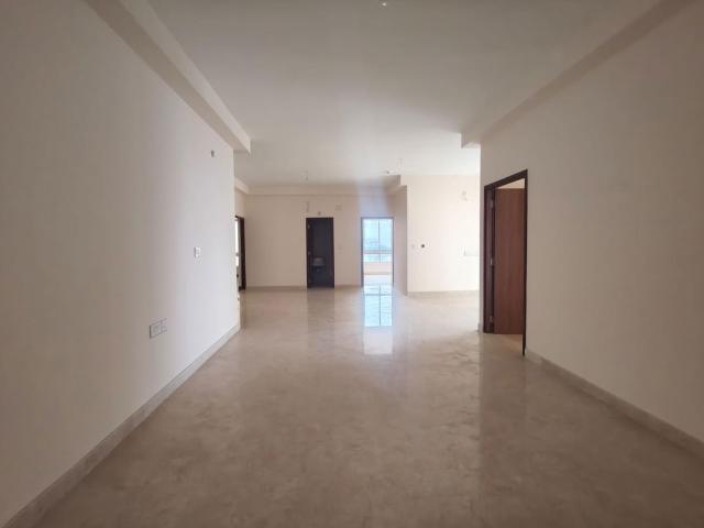Resale | 4 BHK + Study Room 3113 Sq.Ft. Apartment in Aurobindo Kohinoor