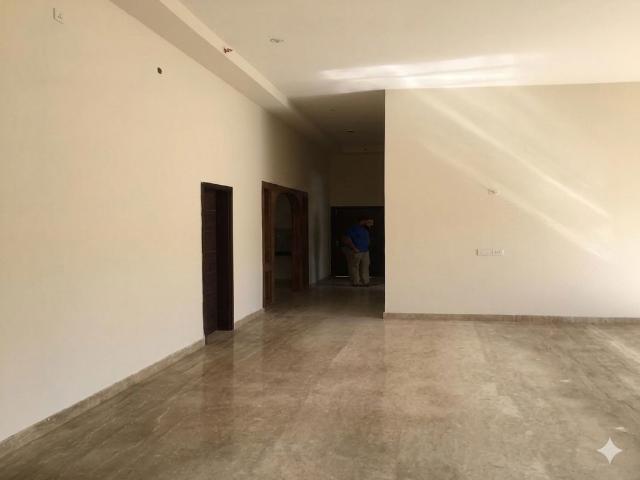 Resale | 4 BHK + Study Room 3800 Sq.Ft. Apartment in Benson Town