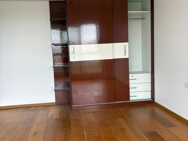 Resale | 4 BHK + Study Room,Extra Room 1350 Sq.Ft. Apartment in Godrej The Trees