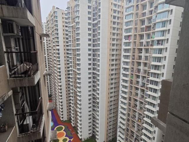 Resale | 4 BHK + Study Room,Store Room 1745 Sq.Ft. Apartment in Marathon Nexzone Zenith 2