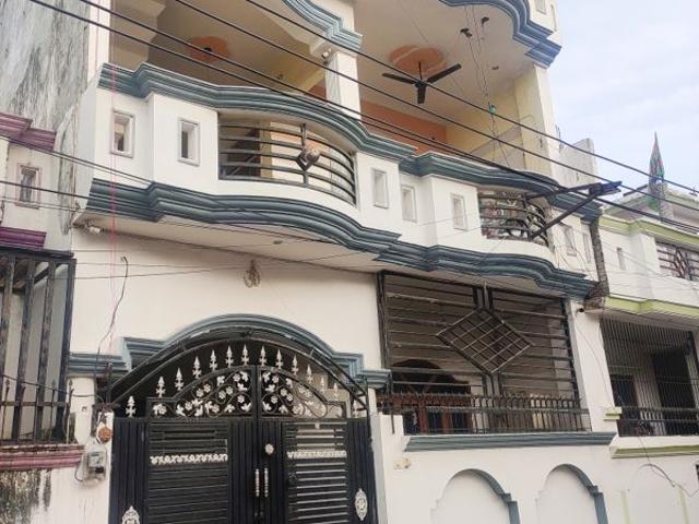 Resale | 4 BHK + Store Room 1250 Sq.Ft. Independent House in Aliganj