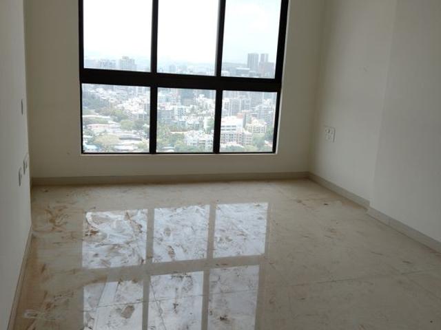 Resale | 4 BHK + Store Room 1700 Sq.Ft. Apartment in Sheth 72 West