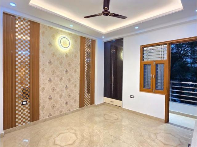 Resale | 4 BHK + Store Room 1950 Sq.Ft. Apartment in T Homes Phase 1