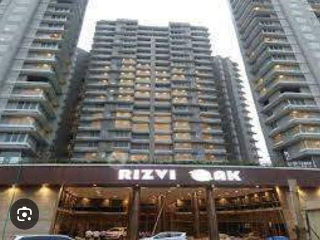 Resale | 4 BHK + Store Room 2000 Sq.Ft. Apartment in Rizvi Oak