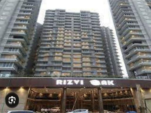 Resale | 4 BHK + Store Room 2000 Sq.Ft. Apartment in Rizvi Oak