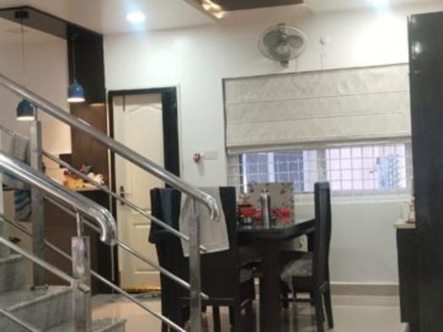 Resale | 4 BHK + Store Room 2700 Sq.Ft. Villa in Praneeth APR Pranav Antilia