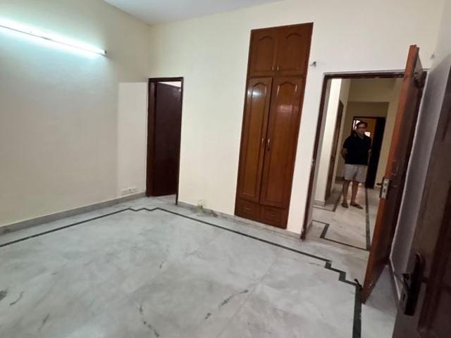 Resale | 4 BHK + Store Room 350 Sq.Yd. Independent House in Sector 14