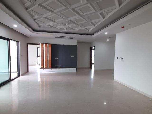 Resale | 4 BHK + Pooja Room 4155 Sq.Ft. Apartment in Aparna One