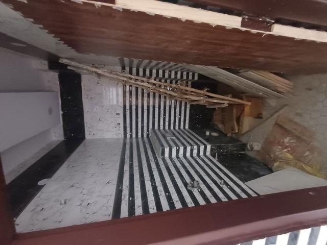 Resale | 4 BHK + Pooja Room 42 Sq.Yd. Independent House in Palla
