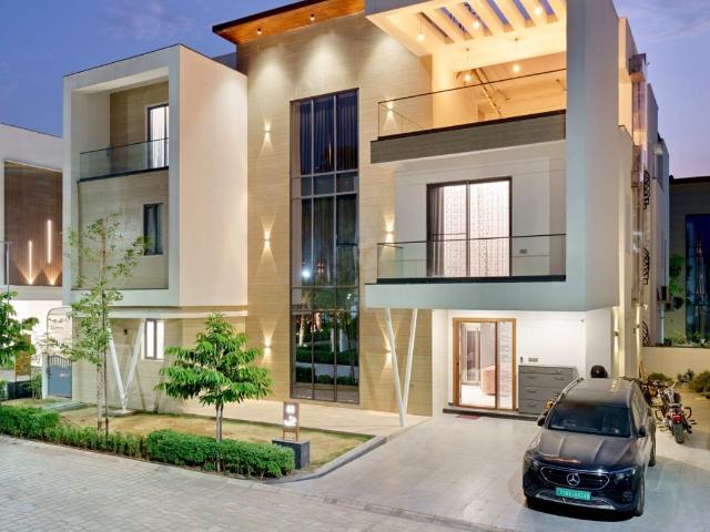 Resale | 4 BHK + Pooja Room 4467 Sq.Ft. Villa in Vessella Woods