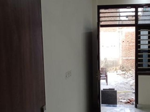 Resale | 4 BHK + Pooja Room 50 Sq.Yd. Independent House in Palla