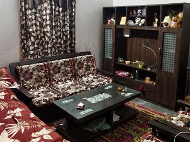 Resale | 4 BHK + Pooja Room 72 Sq.Yd. Independent House in Sector 50