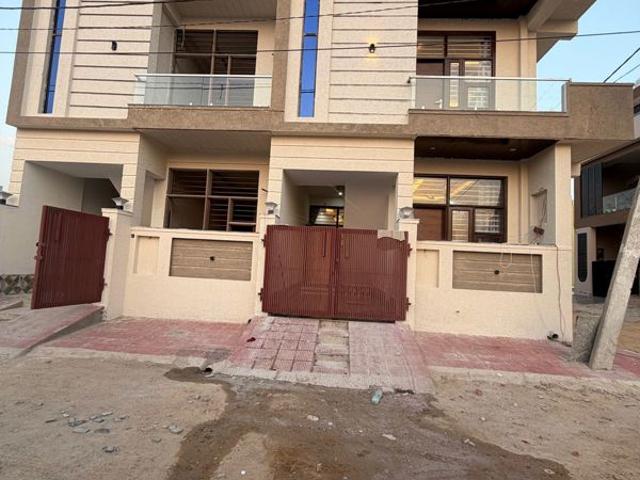 Resale | 4 BHK + Pooja Room 86 Sq.Yd. Villa in Bindayaka