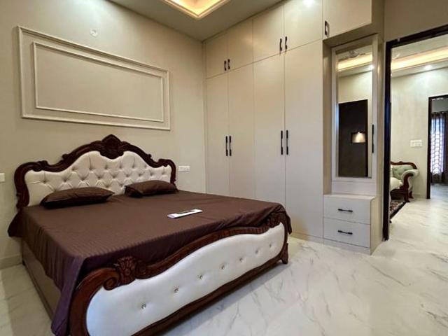 Resale | 4 BHK + Pooja Room 107 Sq.Yd. Independent House in Sector 123