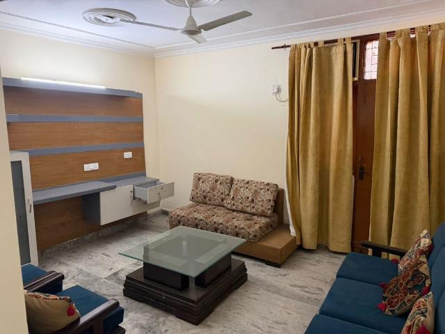 Resale | 4 BHK + Pooja Room 112 Sq.Mt. Independent House in Sector 19