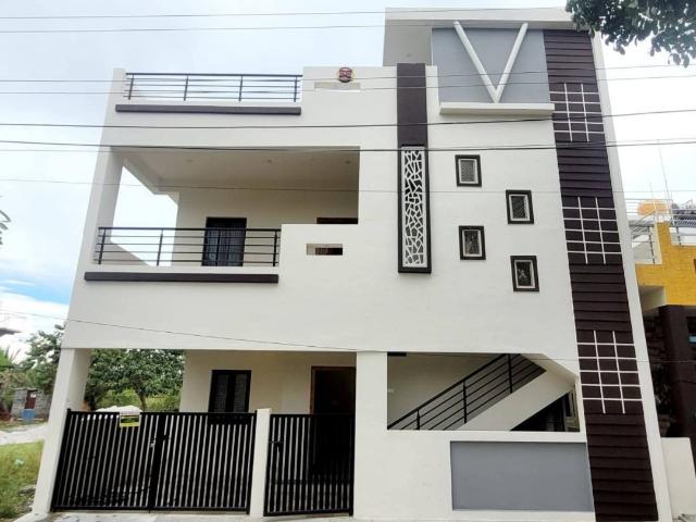 Resale | 4 BHK + Pooja Room 1500 Sq.Ft. Villa in Drm Recedancy