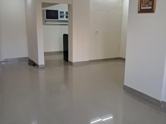 Resale | 4 BHK + Pooja Room 1575 Sq.Ft. Apartment in 57 Midtown