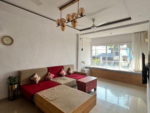 Resale | 4 BHK + Pooja Room 1605 Sq.Ft. Apartment in Lower Parel