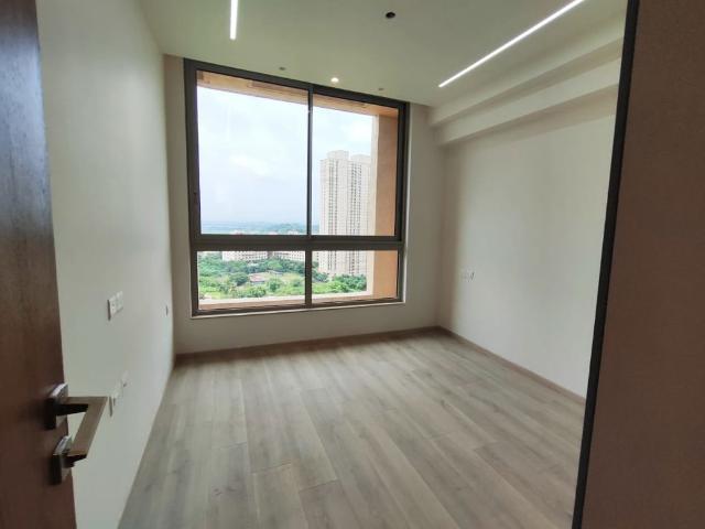 Resale | 4 BHK + Pooja Room 1708 Sq.Ft. Apartment in Hiranandani Lake Enclave Glendale