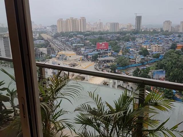 Resale | 4 BHK + Pooja Room 1710 Sq.Ft. Apartment in Dosti Majesta