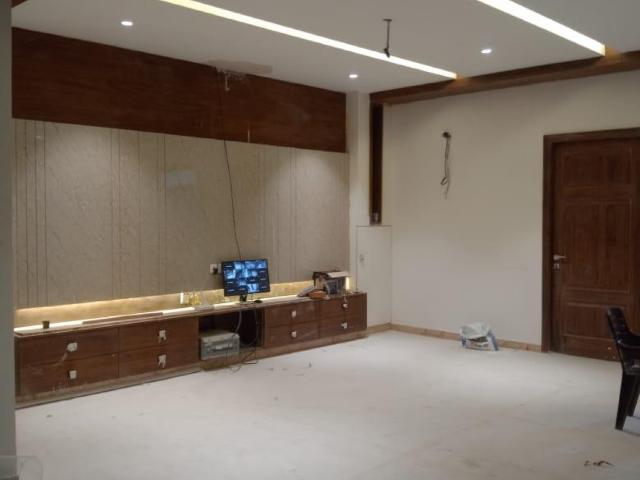 Resale | 4 BHK + Pooja Room 18000 Sq.Ft. Villa in 4 Kanal