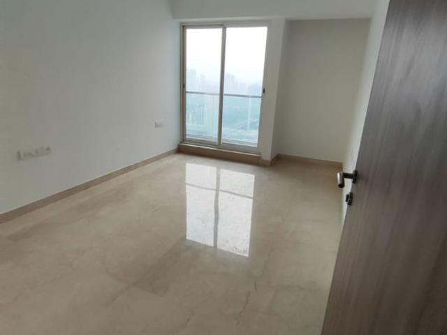 Resale | 4 BHK + Pooja Room 1800 Sq.Ft. Apartment in Sheth Avalon