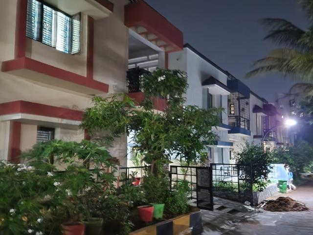 Resale | 4 BHK + Pooja Room 1800 Sq.Ft. Villa in Hi Rise Paradise