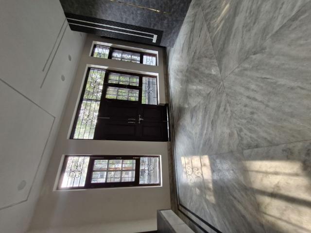 Resale | 4 BHK + Pooja Room 180 Sq.Mt. Independent House in RWA Apartments Sector 41