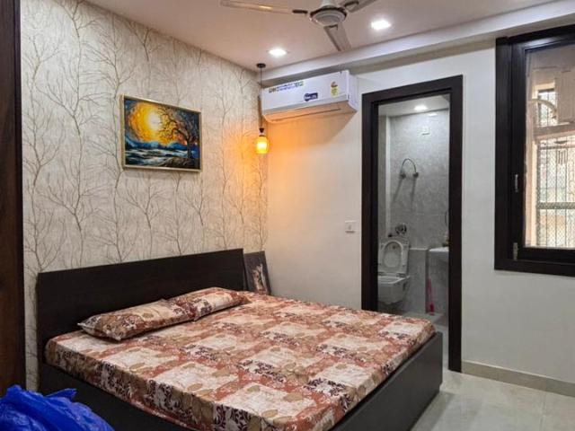 Resale | 4 BHK + Pooja Room 1900 Sq.Ft. Apartment in Niti Khand