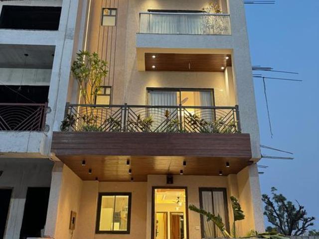 Resale | 4 BHK + Pooja Room 2000 Sq.Ft. Villa in Drm Villa