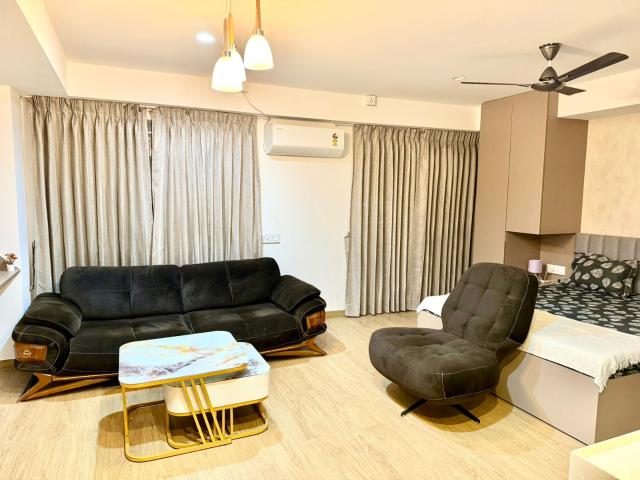 Resale | 4 BHK + Pooja Room 2088 Sq.Ft. Apartment in Mantra Sky Homes