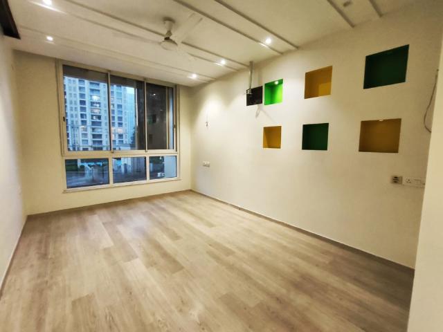 Resale | 4 BHK + Pooja Room 2098 Sq.Ft. Apartment in Hiranandani Brookhill
