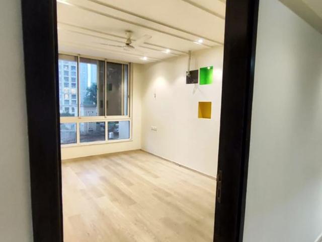 Resale | 4 BHK + Pooja Room 2098 Sq.Ft. Apartment in Hiranandani Brookhill