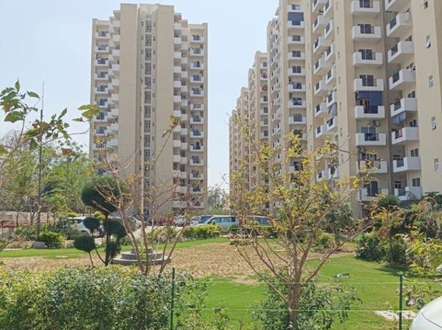 Resale | 4 BHK + Pooja Room 2106 Sq.Ft. Apartment in Piedmont Taksila Heights