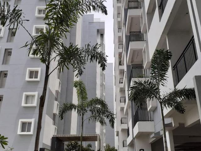 Resale | 4 BHK + Pooja Room 2110 Sq.Ft. Apartment in Sumadhura Solea