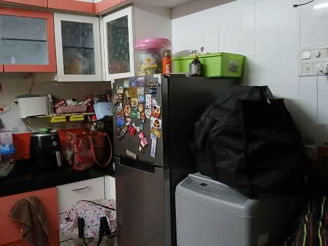 Resale | 4 BHK + Pooja Room 2160 Sq.Ft. Apartment in Oberoi Realty Park View