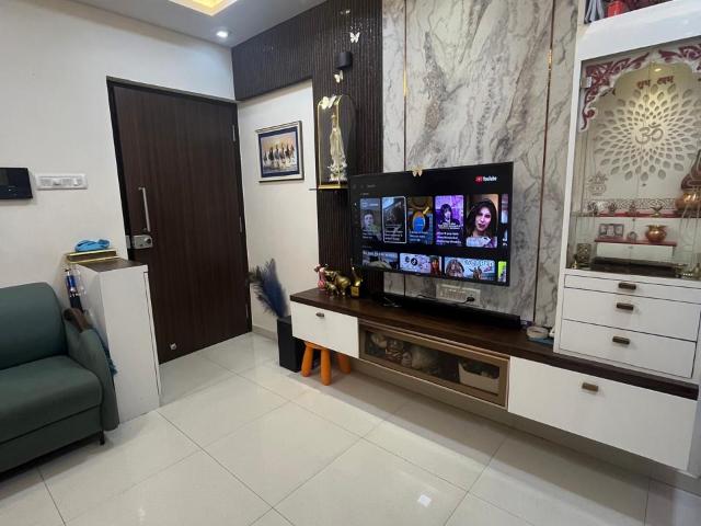 Resale | 4 BHK + Pooja Room 2240 Sq.Ft. Apartment in Grandeur Tower