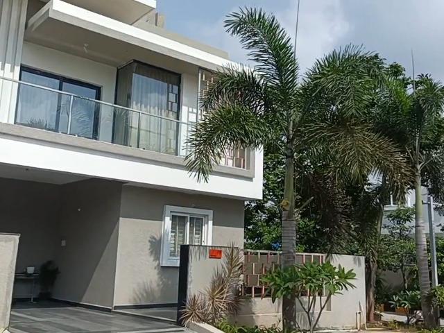 Resale | 4 BHK + Pooja Room 2368 Sq.Ft. Villa in Bowrampet