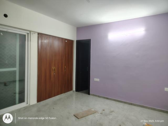 Resale | 4 BHK + Pooja Room 2414 Sq.Ft. Apartment in Apex The Florus