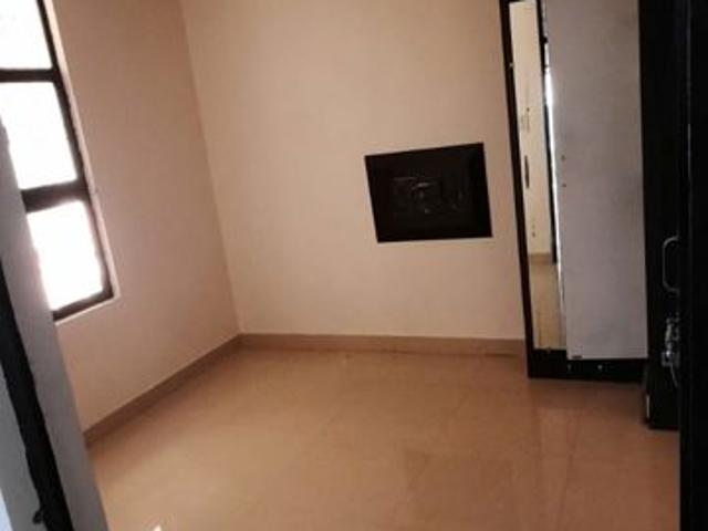 Resale | 4 BHK + Pooja Room 2495 Sq.Ft. Apartment in Signature Global Sarvam
