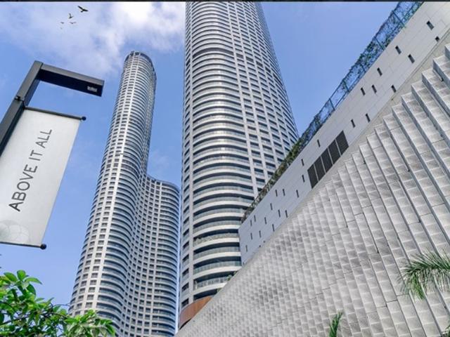 Resale | 4 BHK + Pooja Room 2705 Sq.Ft. Apartment in Lodha Allura